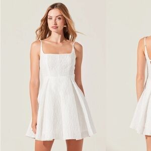 ASTR the Label Jacquard pleated mini dress-NWT Sz small